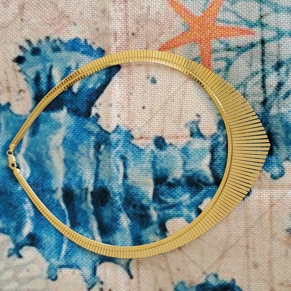 Moda Al Massimo Italian 18K Gold Cleopatra Necklace - Picture 8 of 16